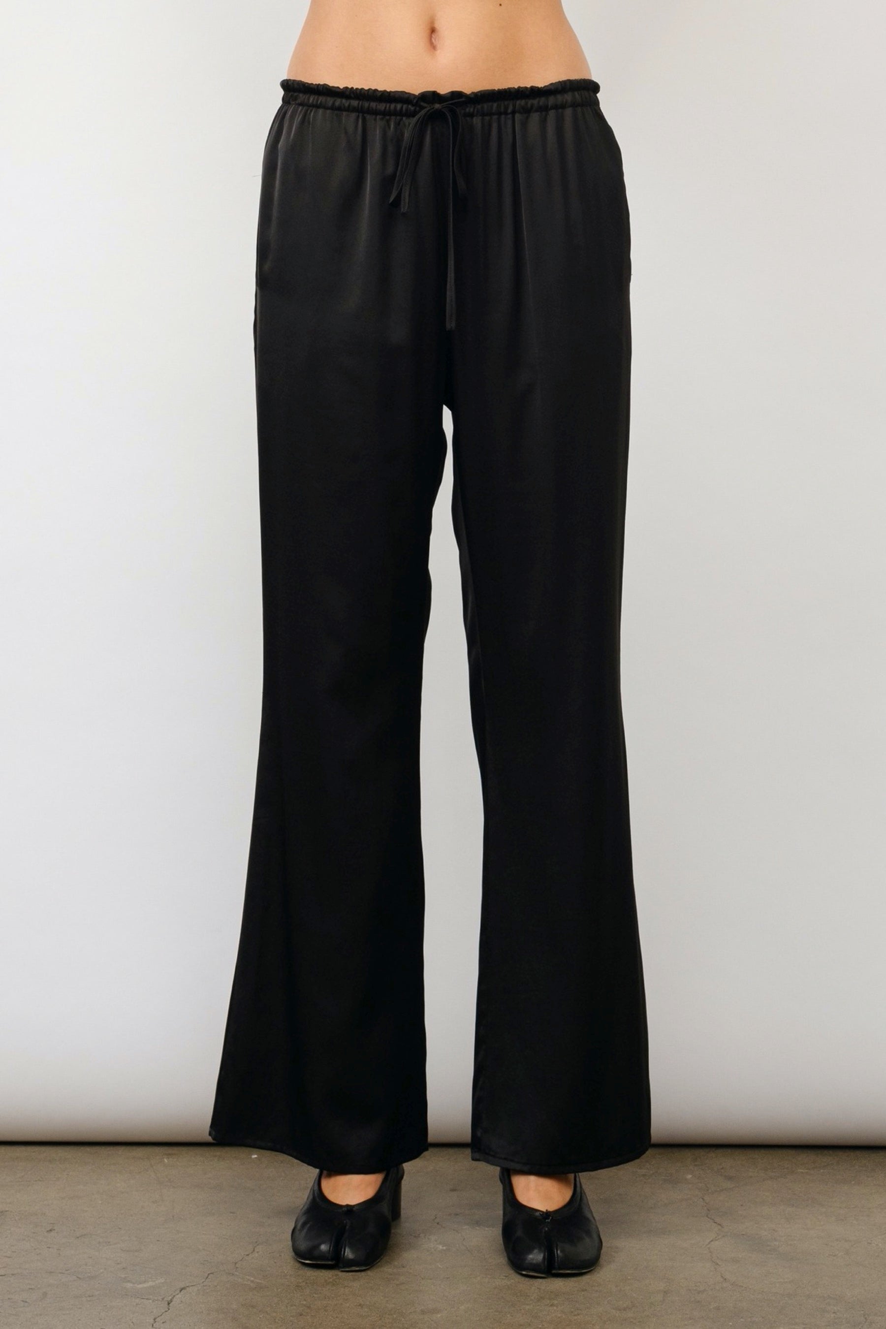 Black Silky Della Pant