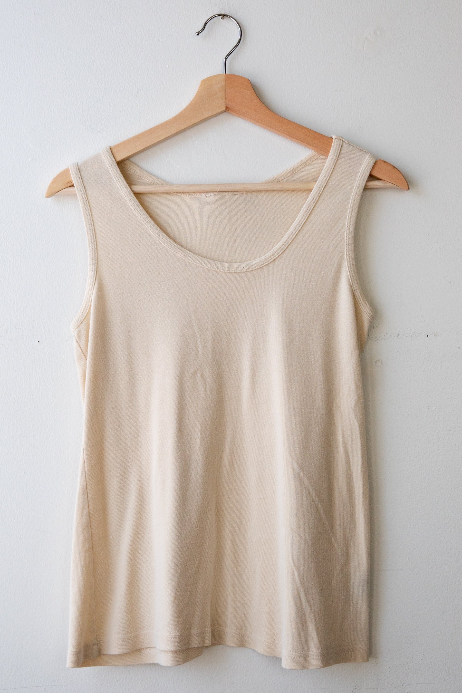 Creme Basic Tank