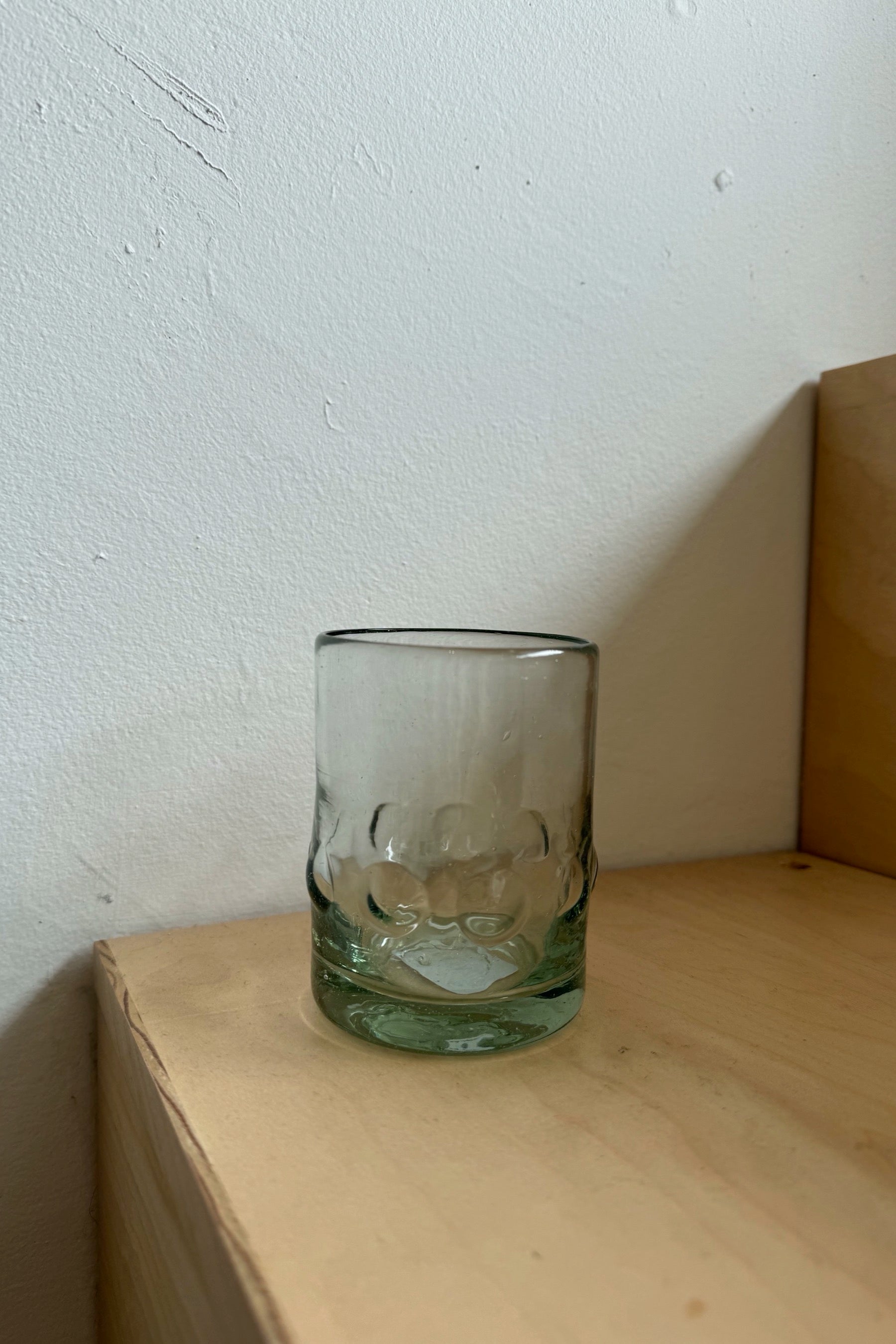 Short Dots Glass