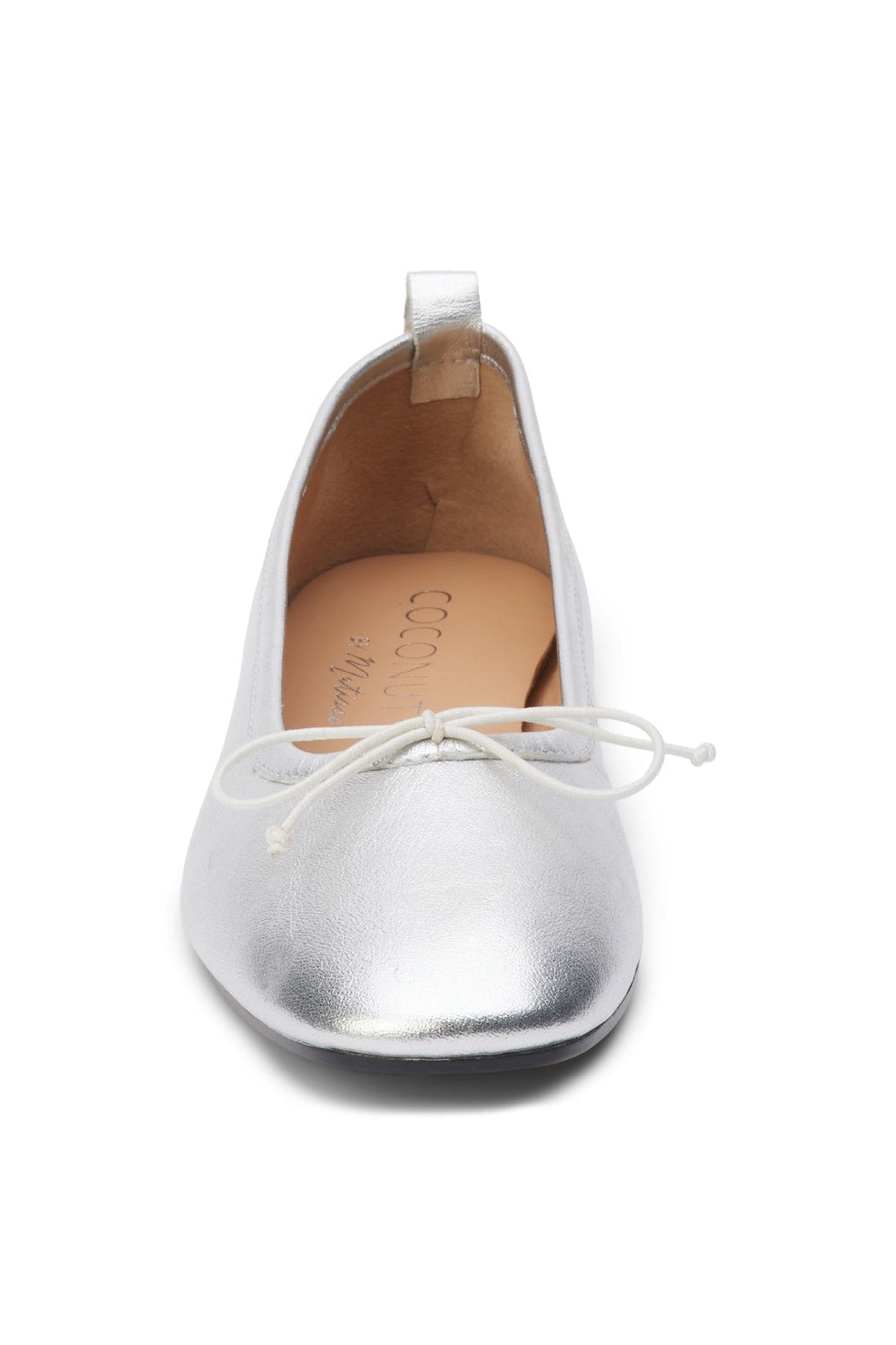 Silver Nikki Flat