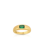 Emerald Nola Ring